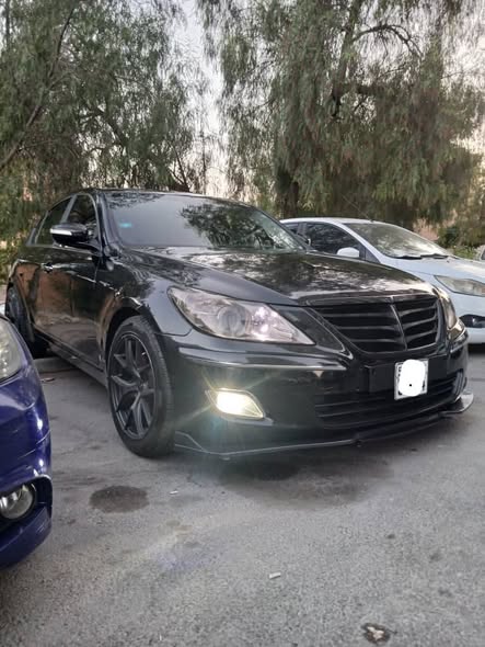 هونداي جنيسيس 2010 - صورة 1