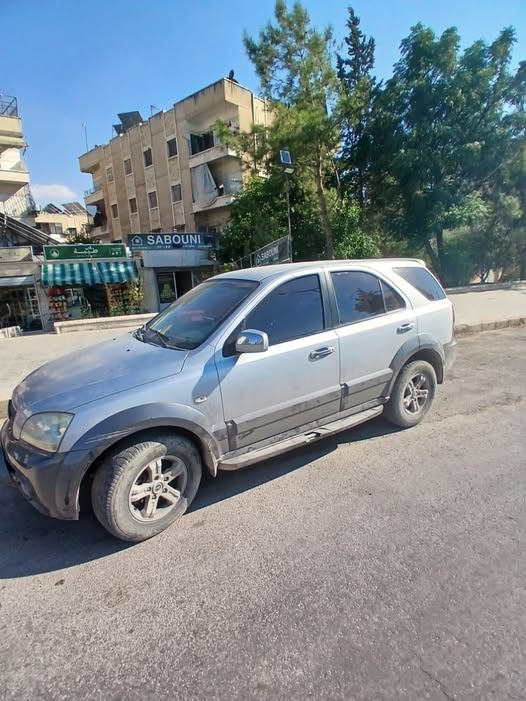 كيا سورينتو 2005