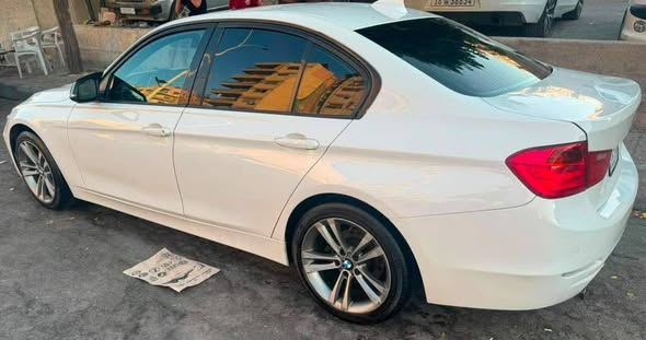 بي إم دبليو 320i 2013 - صورة 2