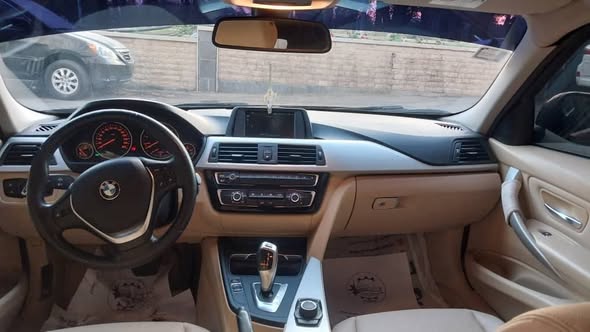 بي إم دبليو 318i 2018 - صورة 5