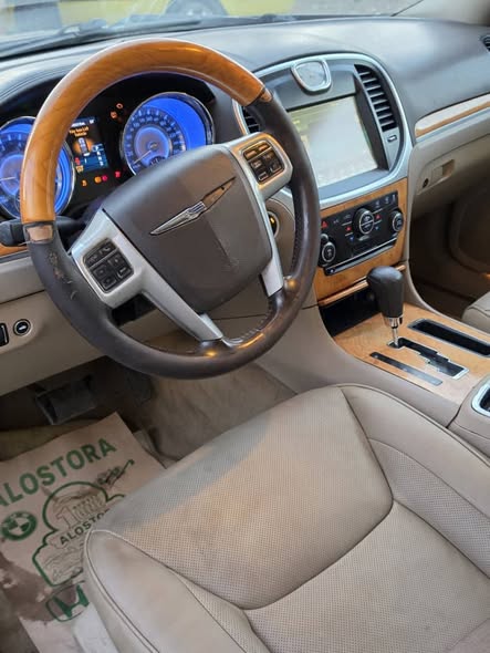 كرايزر 300C 2012 - صورة 4