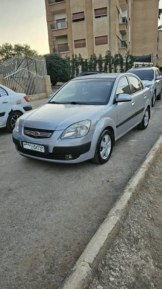 كيا ريو 2010 - صورة 2