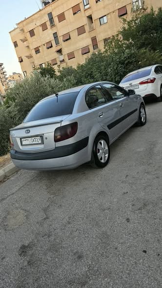 كيا ريو 2010 - صورة 5