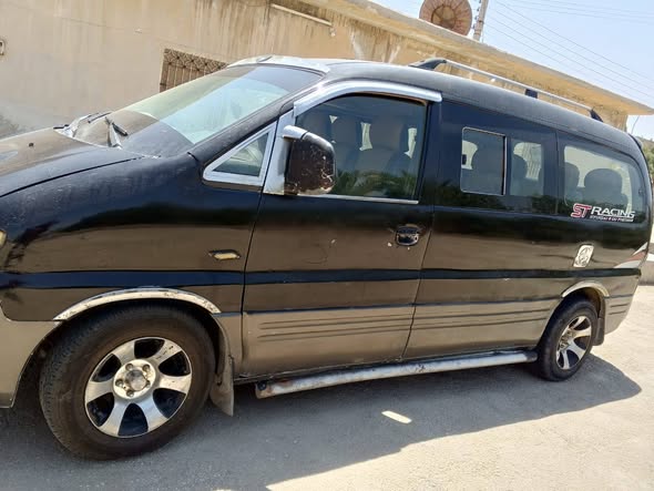 هيونداي اتش 1 2005 - صورة 1