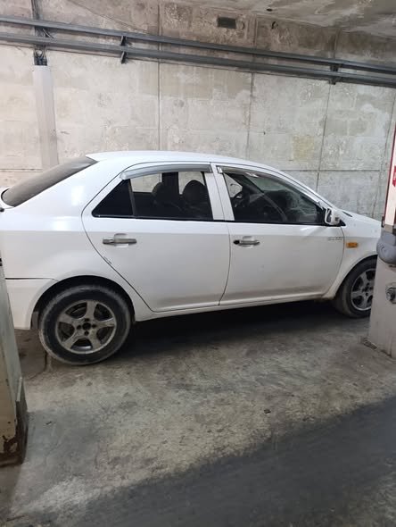 جيلي MK1 2008 - صورة 2
