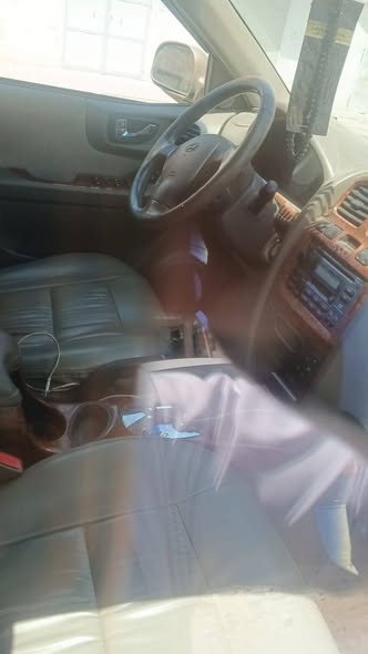 هيونداي سنتافي 2003 - صورة 3