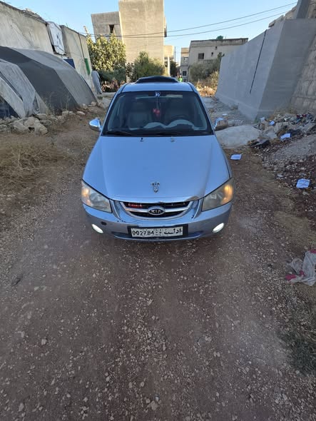 كيا سيراتو 2006 - صورة 3