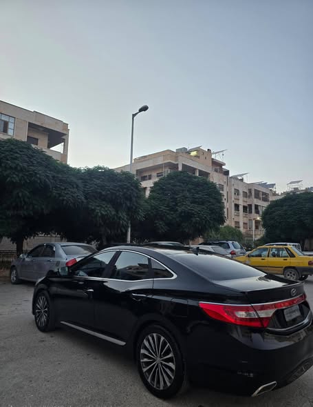 هيونداي أزيرا 2015 - صورة 1