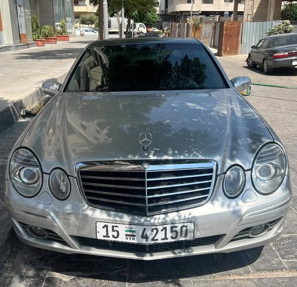 مرسيدس 240 2001 - صورة 1