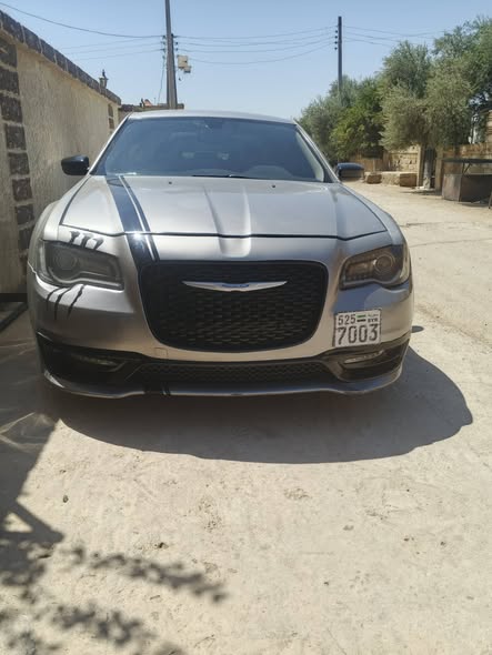 كرايسلر 300 2013 - صورة 1