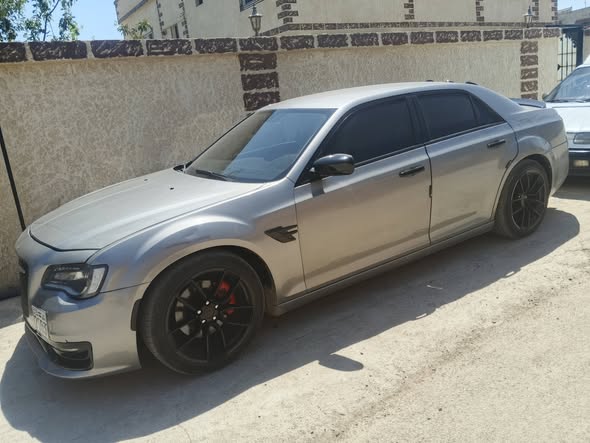 كرايسلر 300 2013 - صورة 2