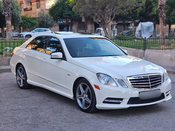 مرسيدس E350 2012 - صورة 3