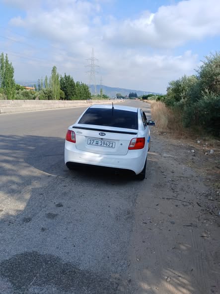 كيا ريو 2011 - صورة 5