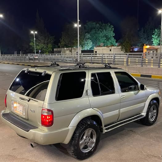 انفينيتي QX4 2002