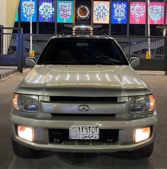 انفينيتي QX4 2002 - صورة 2
