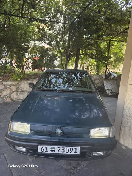 سكودا بيك اب 1998 - صورة 1