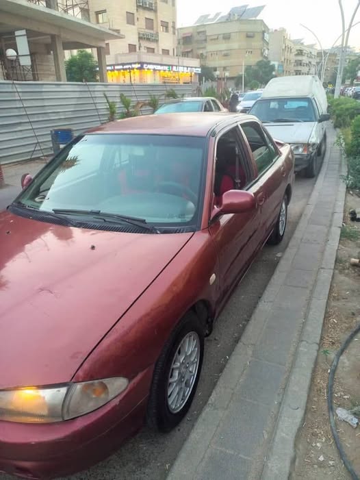 ميتسوبيشي لانسر 2005