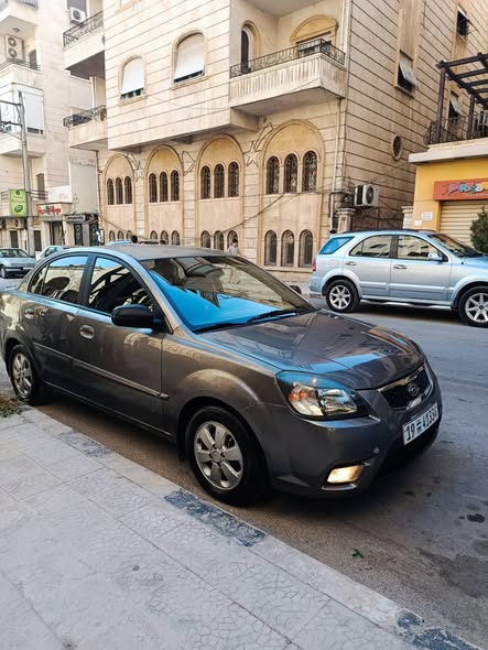 كيا ريو 2011 - صورة 2