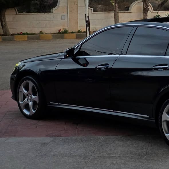 مرسيدس E400 2015 - صورة 3
