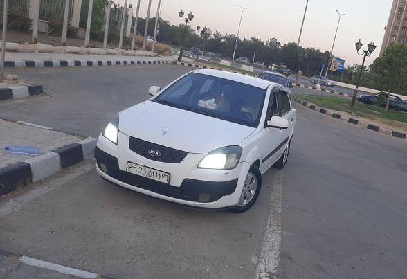 كيا ريو 2007 - صورة 5