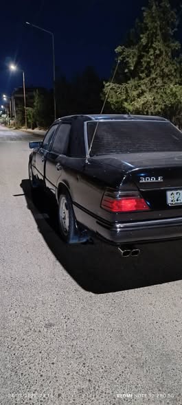 مرسيدس E300 1990 - صورة 5