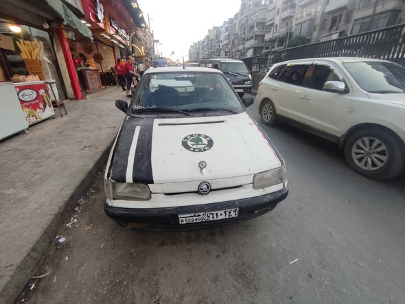 سكودا بيك أب 1998 - صورة 2
