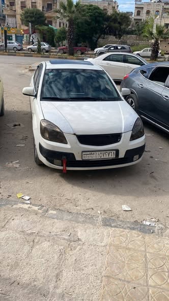 كيا ريو 2008 - صورة 1