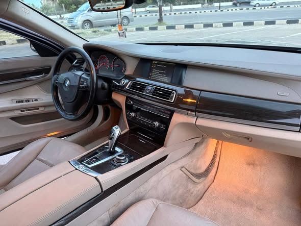 بي إم دبليو 730 2012 - صورة 2