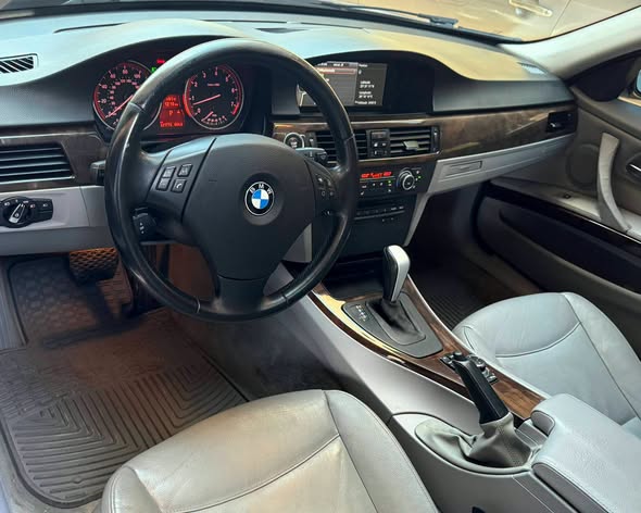 بي إم دبليو 328i 2012 - صورة 3