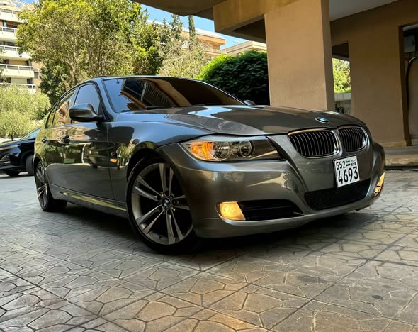 بي إم دبليو 328i 2012 - صورة 4