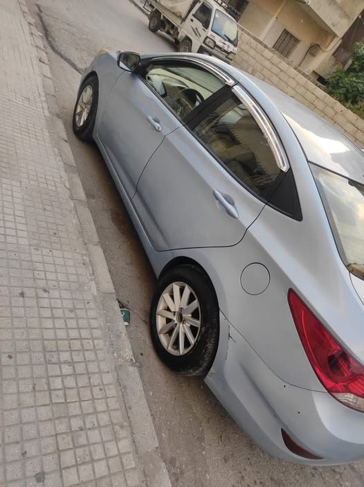 هيونداي اكسنت 2011