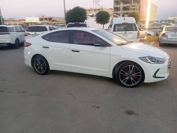 هيونداي الينترا 2016 - صورة 2