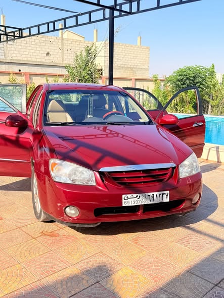 كيا سيراتو 2006 - صورة 2