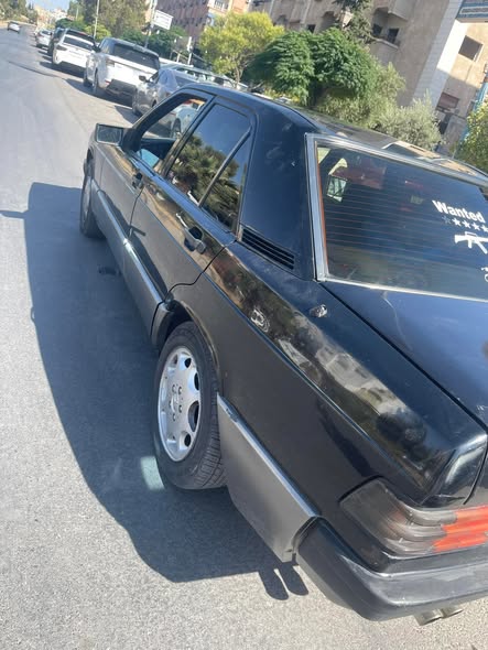 مرسيدس 190 1991 - صورة 2