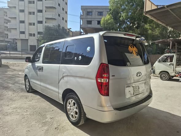 هيونداي H1 2010 - صورة 2