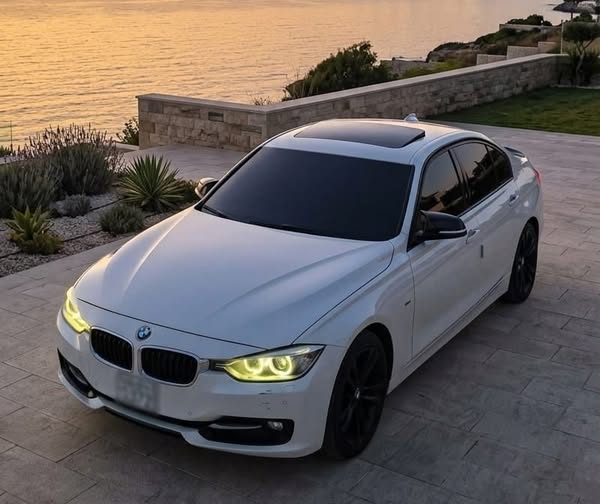 بي ام دبليو 328i 2012