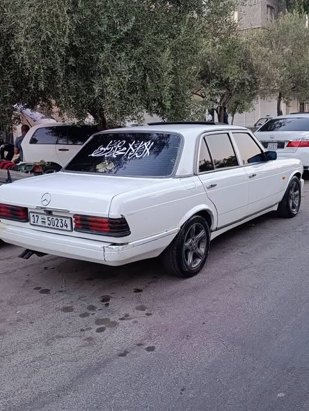 ميرسيدس E230 1980 - صورة 3