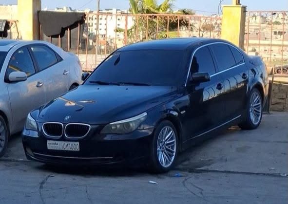 بي إم دبليو 520 2008