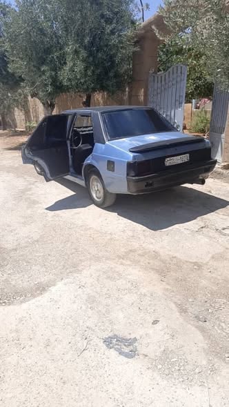 ميتسوبيشي لانسر 1983 - صورة 1