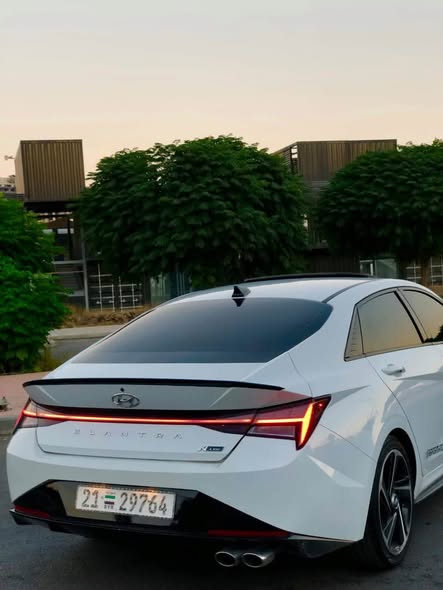 هيونداي إلنترا 2022 - صورة 1