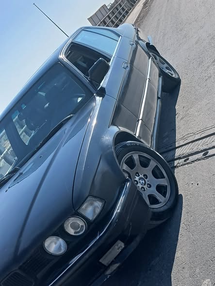 بي ام 3 Series 2003 - صورة 2