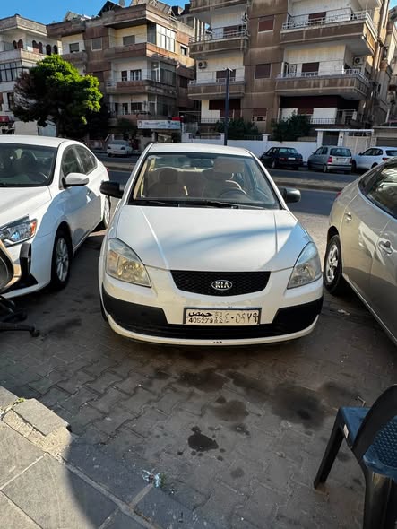 كيا ريو 2008 - صورة 1