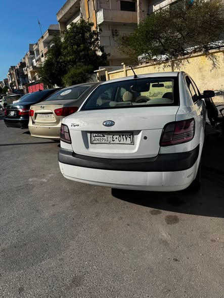 كيا ريو 2008 - صورة 2