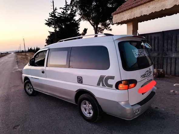 هيونداي H-1 1998 - صورة 2