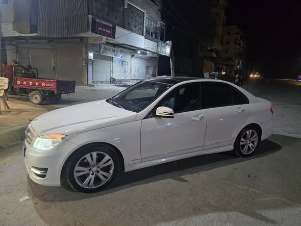 مرسيدس سي 220 2011 - صورة 4