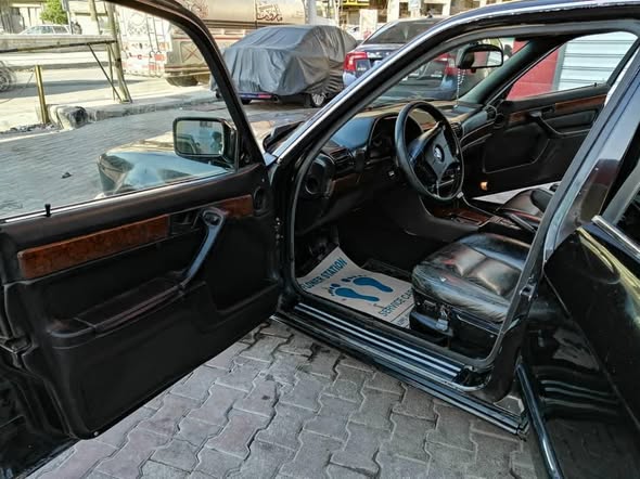 بي إم دبليو 735 1990 - صورة 4