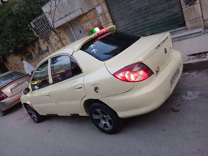 كيا ريو 2002