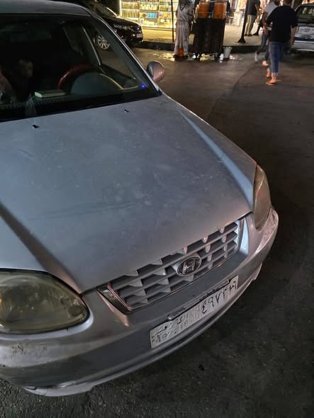 هيونداي فيرنا 2002 - صورة 1