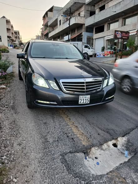 مرسيدس E350 2011 - صورة 1