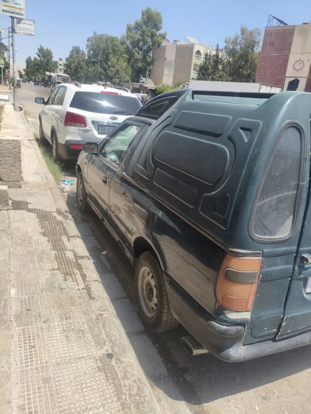 سكودا بيك أب 2000 - صورة 4